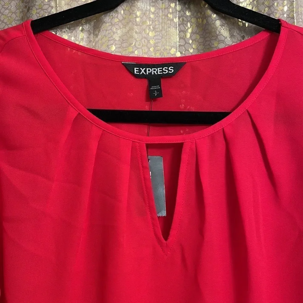 NWT Express hot pink/red tunic style blouse, oversized and flowy, size S‎
